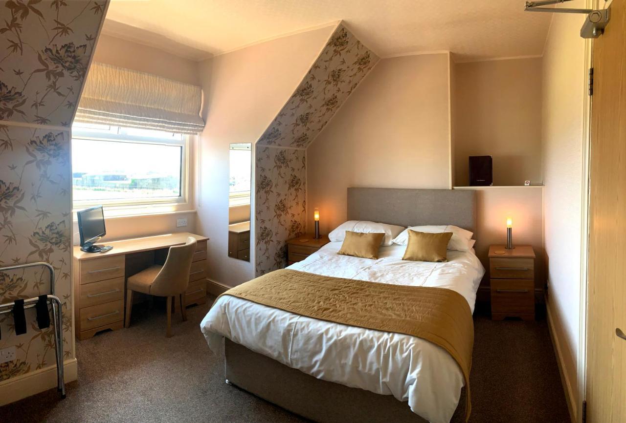 Devonia Express Hotel Истборн Екстериор снимка